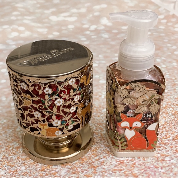 Bath and body works fox critters hand soap holder and candle holder set